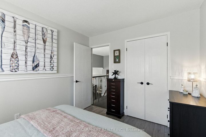 Photo 36 at 36 Pinecreek Road, Waterdown, Hamilton
