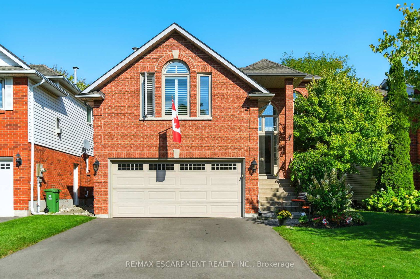 36 Pinecreek Road, Waterdown, Hamilton 2