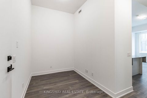 Photo 9 at 446 - 2485 Taunton Road, RO River Oaks, Oakville