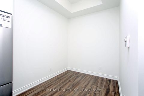 Photo 9 at 1608 - 9618 Yonge Street, North Richvale, Richmond Hill