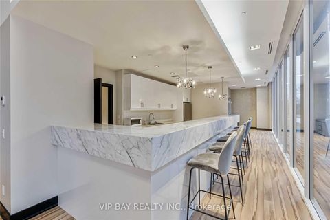 Photo 39 at 1608 - 9618 Yonge Street, North Richvale, Richmond Hill