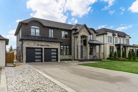 Photo 1 at 350 Weighton Drive, WO West, Oakville