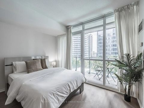 Photo 10 at 1203 - 65 Bremner Boulevard, Waterfront Communities C1, Toronto
