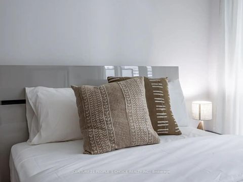 Photo 15 at 1203 - 65 Bremner Boulevard, Waterfront Communities C1, Toronto