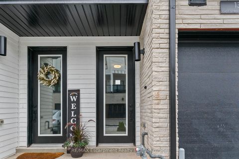 Photo 1 at 2 - 138 EAST Street, BR Bronte, Oakville
