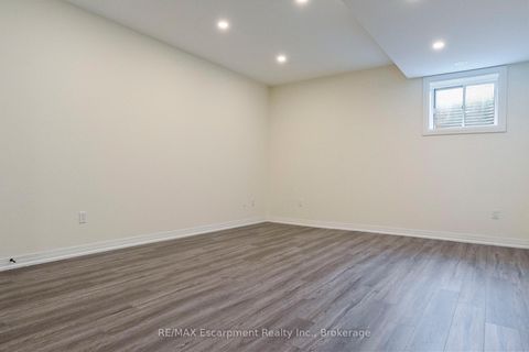 Photo 8 at 2 - 138 EAST Street, BR Bronte, Oakville