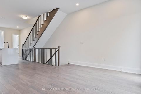 Photo 16 at 2 - 138 EAST Street, BR Bronte, Oakville