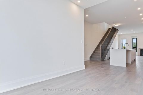 Photo 25 at 2 - 138 EAST Street, BR Bronte, Oakville