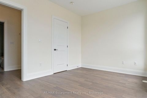 Photo 34 at 2 - 138 EAST Street, BR Bronte, Oakville