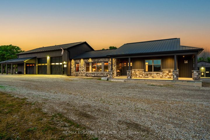 Photo 1 at 437 6th Concession Road E, Rural Flamborough, Hamilton