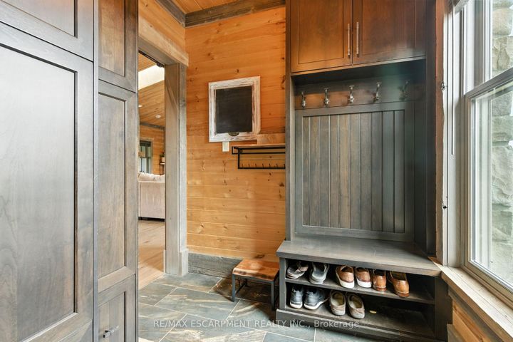 Photo 8 at 437 6th Concession Road E, Rural Flamborough, Hamilton