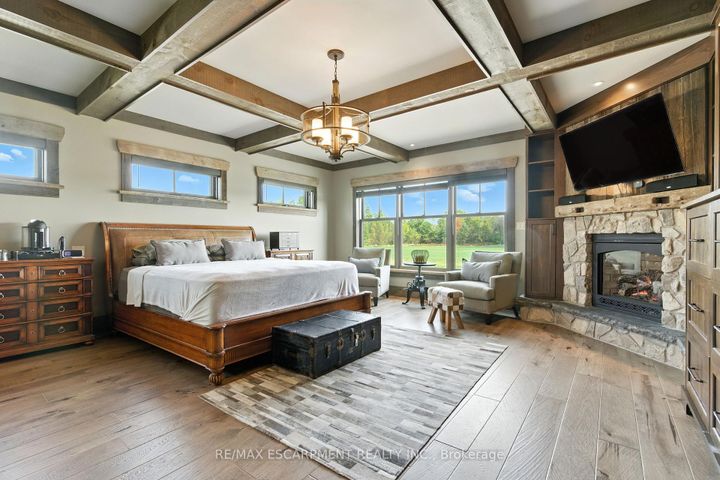 Photo 9 at 437 6th Concession Road E, Rural Flamborough, Hamilton