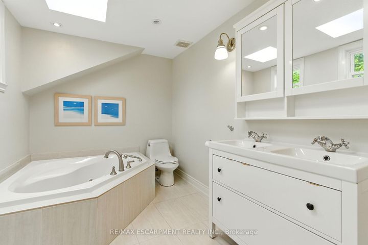 Photo 28 at 437 6th Concession Road E, Rural Flamborough, Hamilton