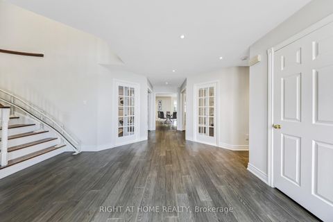 Photo 4 at 20 Woburn Drive, Islington Woods, Vaughan