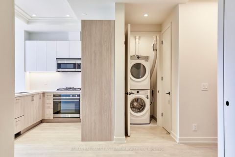 Photo 11 at 407 - 123 Maurice Drive, CO Central, Oakville