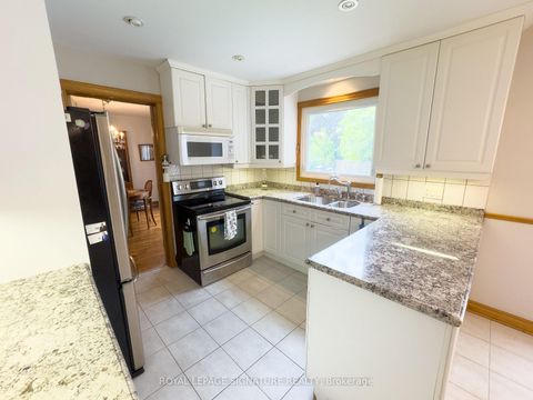Photo 4 at 6 Satchell Boulevard, Centennial Scarborough, Toronto