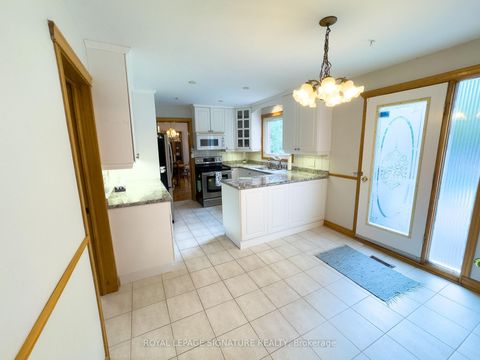 Photo 5 at 6 Satchell Boulevard, Centennial Scarborough, Toronto