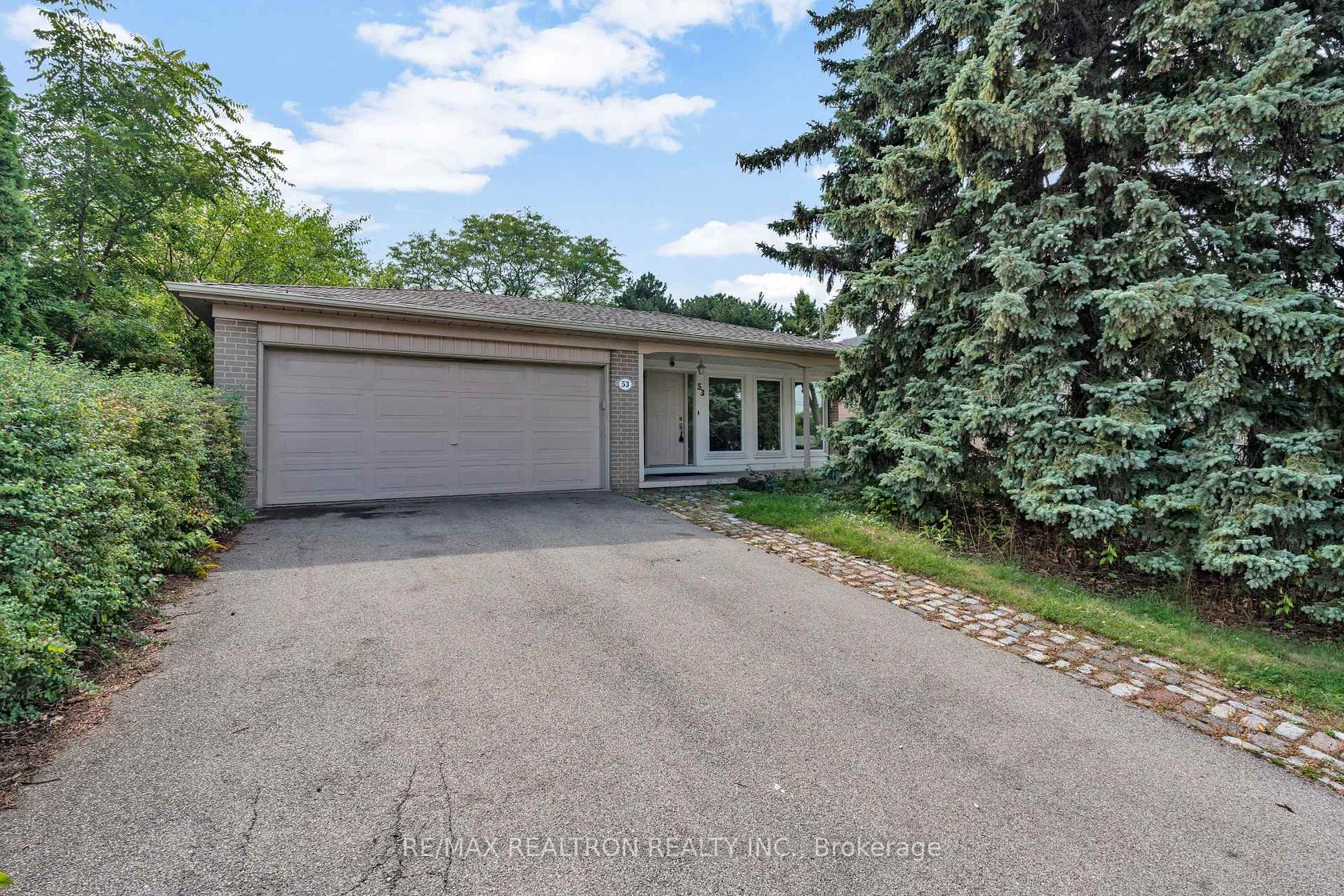 53 Knighton Drive, Victoria Village, Toronto 