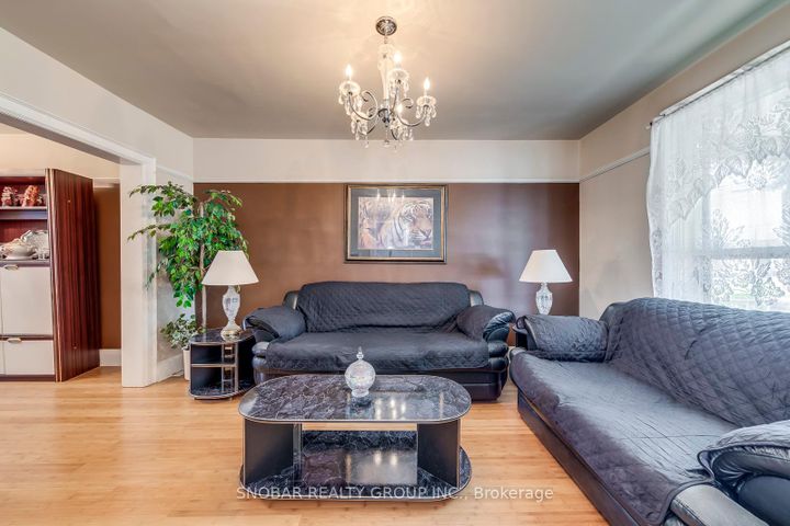 Photo 6 at 593 Royal York Road, Queensway, Toronto