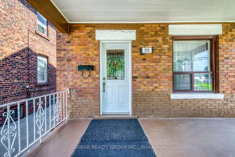 Photo 3 at 593 Royal York Road, Queensway, Toronto