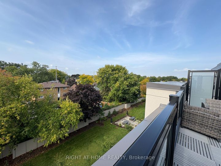 Photo 4 at 211 - 1085 Douglas McCurdy Common, Lakeview, Mississauga