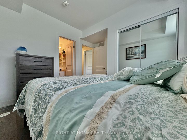 Photo 9 at 211 - 1085 Douglas McCurdy Common, Lakeview, Mississauga
