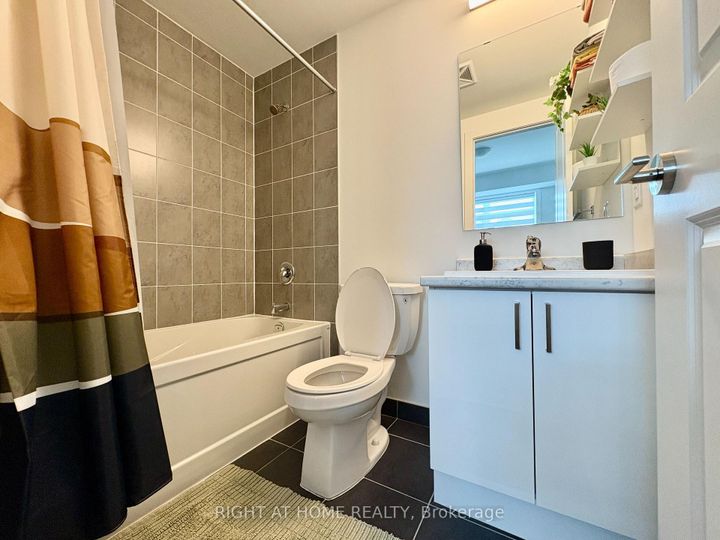 Photo 10 at 211 - 1085 Douglas McCurdy Common, Lakeview, Mississauga
