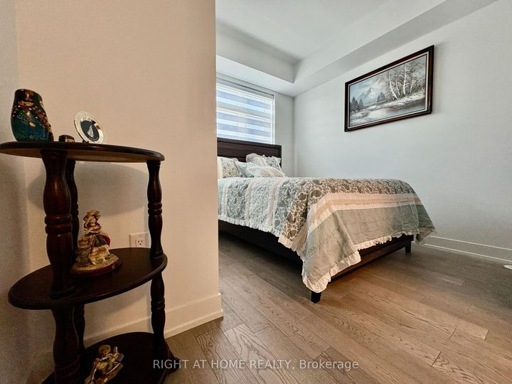 Photo 11 at 211 - 1085 Douglas McCurdy Common, Lakeview, Mississauga