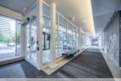 Photo 2 at 206 - 15 Singer Court, Bayview Village, Toronto
