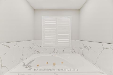 Photo 20 at 21 Hoptree Avenue, Rouge E11, Toronto