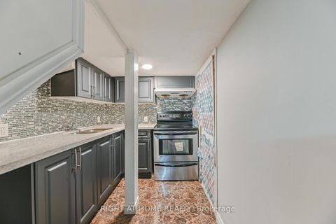 Photo 36 at 21 Hoptree Avenue, Rouge E11, Toronto