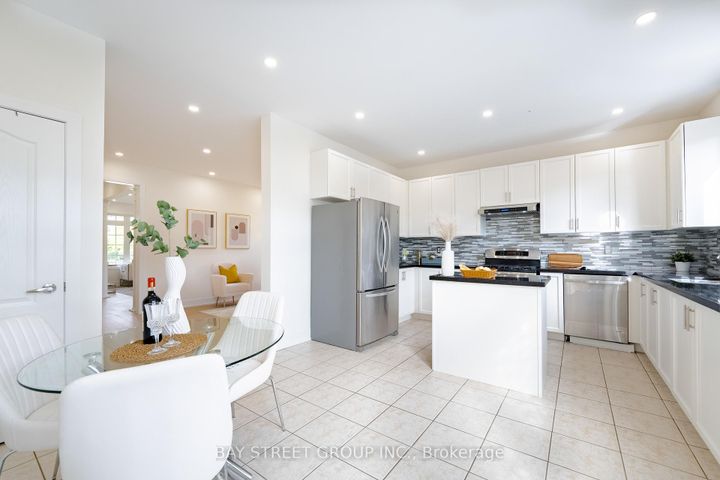 Photo 14 at 38 Pike Lane, Cornell, Markham