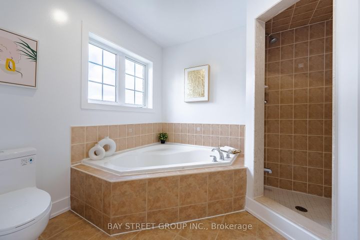 Photo 23 at 38 Pike Lane, Cornell, Markham