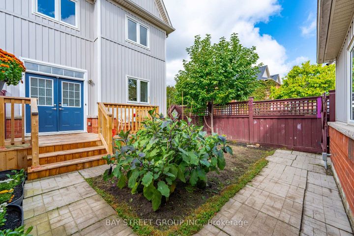 Photo 34 at 38 Pike Lane, Cornell, Markham