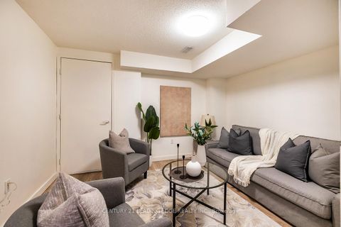 Photo 3 at 57 - 113 The Queensway Way N, Swansea, Toronto