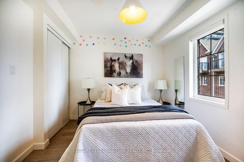 Photo 7 at 57 - 113 The Queensway Way N, Swansea, Toronto