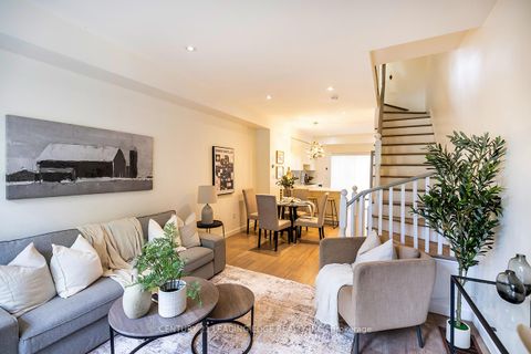 Photo 22 at 57 - 113 The Queensway Way N, Swansea, Toronto