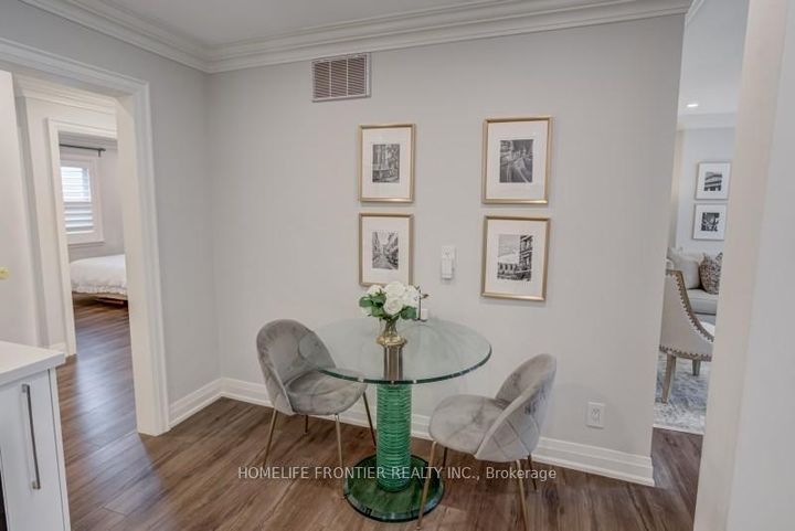 Photo 8 at 72 Newton Drive, Newtonbrook East, Toronto