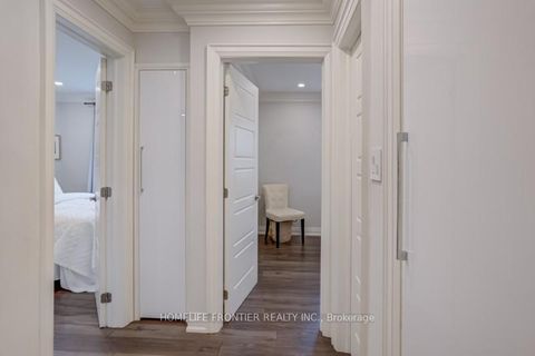 Photo 15 at 72 Newton Drive, Newtonbrook East, Toronto