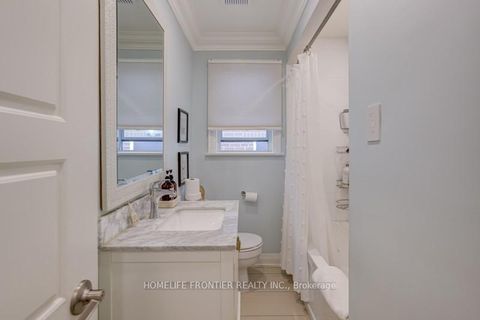 Photo 22 at 72 Newton Drive, Newtonbrook East, Toronto