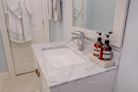 Photo 23 at 72 Newton Drive, Newtonbrook East, Toronto