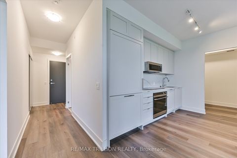 Photo 8 at 801 - 250 Lawrence Avenue W, Lawrence Park North, Toronto