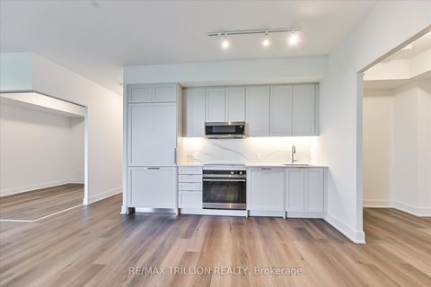 Photo 14 at 801 - 250 Lawrence Avenue W, Lawrence Park North, Toronto