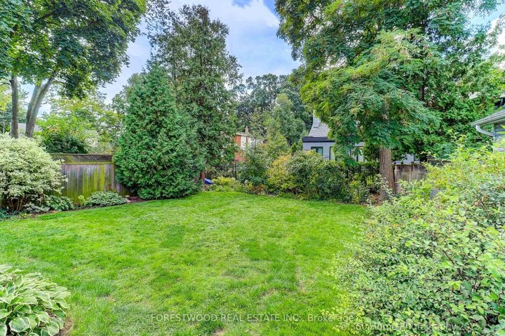 Photo 4 at 16 Westhead Road, Alderwood, Toronto