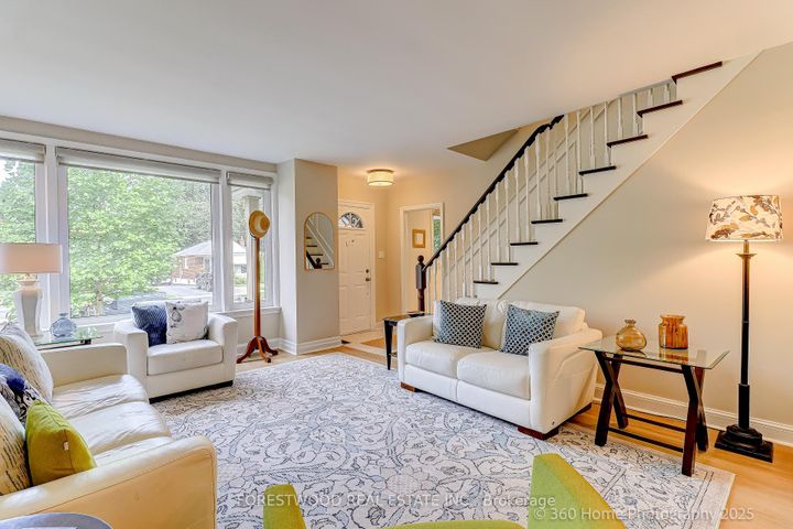 Photo 6 at 16 Westhead Road, Alderwood, Toronto