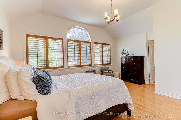 Photo 20 at 16 Westhead Road, Alderwood, Toronto