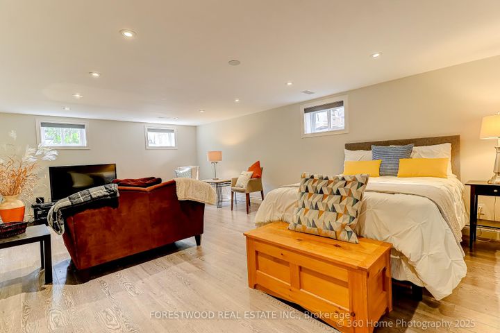 Photo 30 at 16 Westhead Road, Alderwood, Toronto