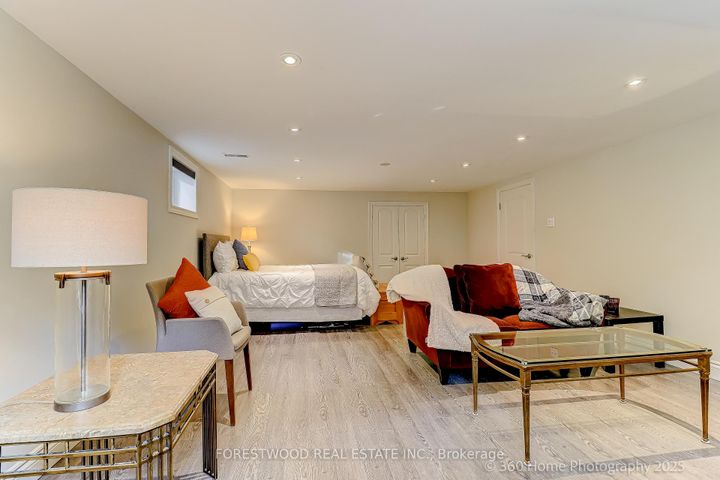 Photo 31 at 16 Westhead Road, Alderwood, Toronto