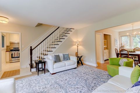 Photo 9 at 16 Westhead Road, Alderwood, Toronto
