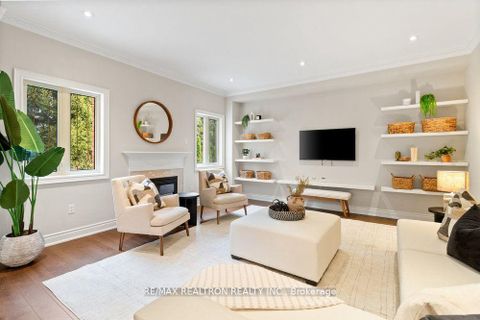 Photo 4 at 126 Ner Israel Drive, Patterson, Vaughan